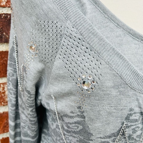 Cropped Sweater & Matching Tank Set - Picture 4 of 10